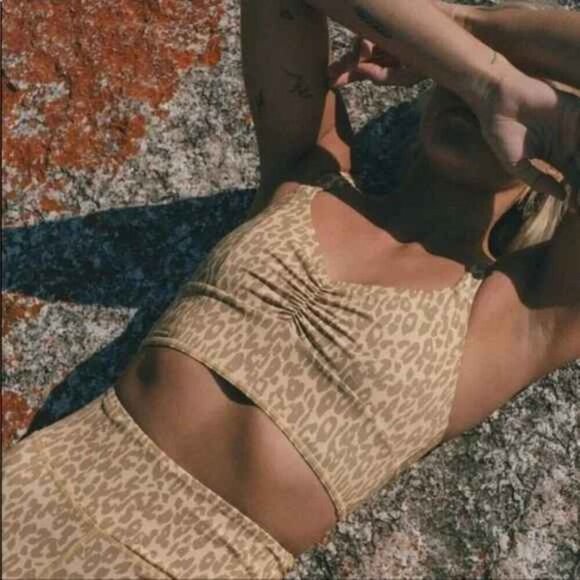 New Spell and The Gypsy Collective Wild Thing Active Crop Sports Bra Size Medium - Picture 1 of 6